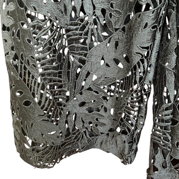 Express Black High Waisted Cut Out Lace Wide Leg Ankle Pant Size 10 Short EUC - Picture 5 of 10